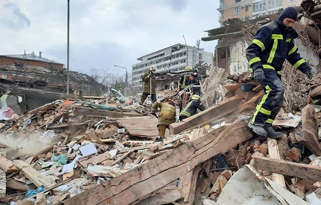 Xarkovda altı hava bombası atıldı, iki uşaq öldü