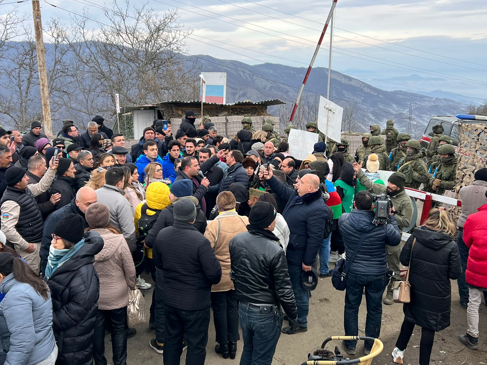 "Ermənilər Xankəndidən hücum etmək istəyirsə, bu Azərbaycan qoşunlarının ora yeridilməsinə əsas verir"