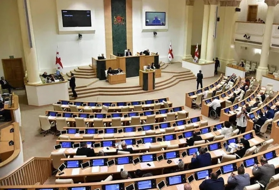 Gürcüstan parlamenti Prezidentin yeni qanuna qoyduğu vetonu ləğv edib