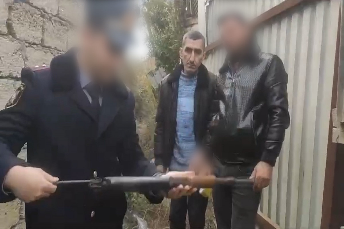 “Kalaşnikov” avtomatını gizlədən şəxs saxlanıldı