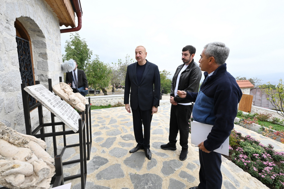 İlham Əliyev Şuşada Üzeyir Hacıbəylinin ev-muzeyinin bərpadan sonra açılışında iştirak edib - YENİLƏNİB - FOTO