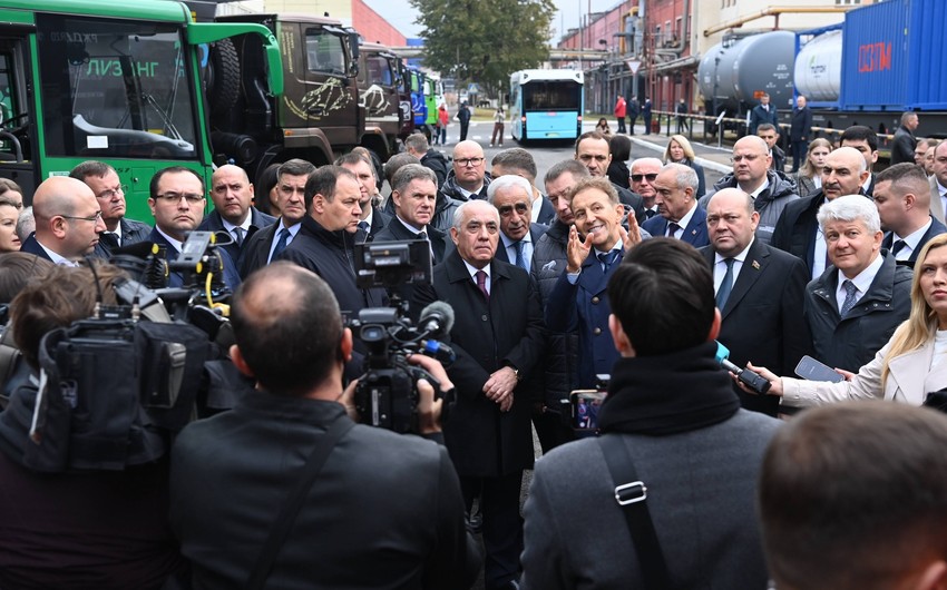 Baş nazir Əli Əsədov Minsk Avtomobil Zavodunda olub - FOTO