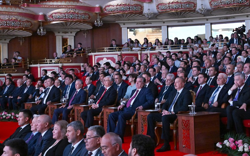 Prezident İlham Əliyev Astanada “Вечер дружбы” adlı qala konsertdə iştirak edib