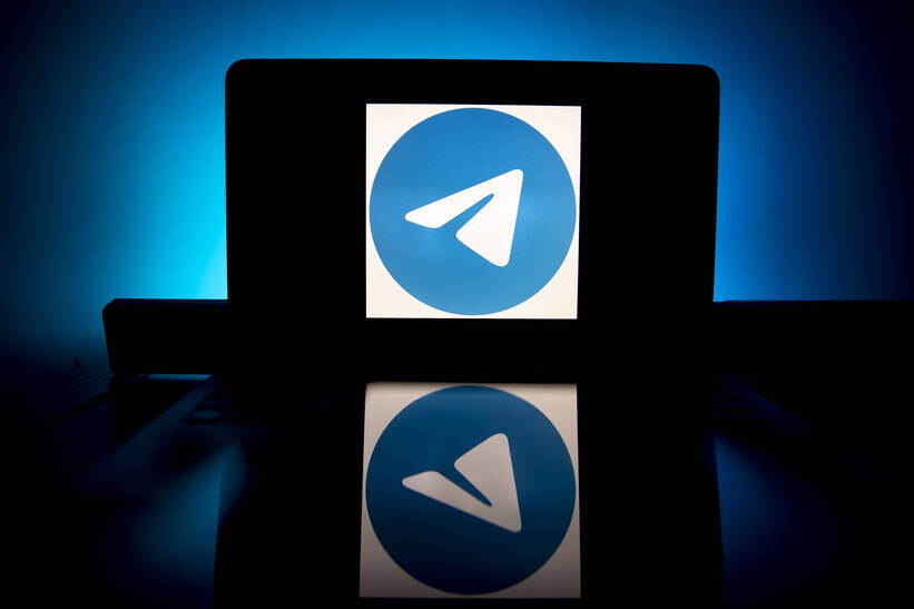 BBC: Telegram Britaniyada miqrantlara qarşı iğtişaşlara çağıran kanalları silib