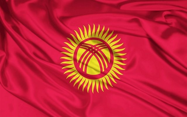 Qırğızıstan prezidenti ölkə bayrağının dəyişdirilməsi ideyasını dəstəkləyib