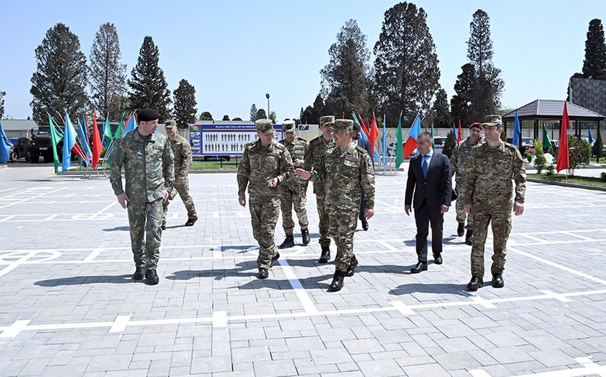 Azad edilmiş ərazilərdə komendant xidmətinin keyfiyyətli təşkilinə dair göstərişlər verilib