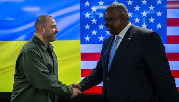 Ostin və Umerov ABŞ-nin Ukraynaya hərbi yardımı perspektivlərini müzakirə ediblər