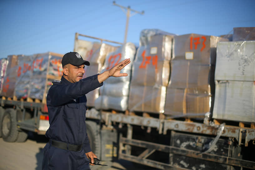 İsrail Qəzzada təxminən 370 min ton yardımın çatdırılmasına icazə verib