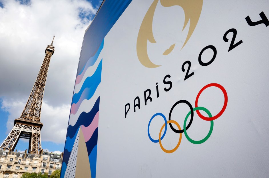 Paris olimpiadasının açılış mərasimindən sonra jurnalistlərin olduğu avtobus qəzaya düşüb