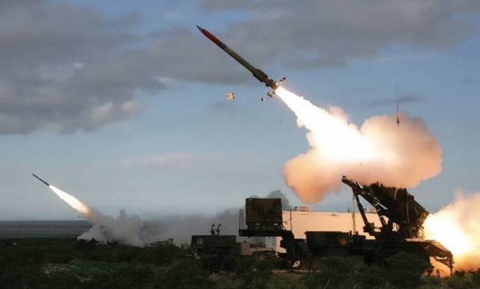 KİV: Şimali Koreya bir neçə qanadlı raket buraxıb