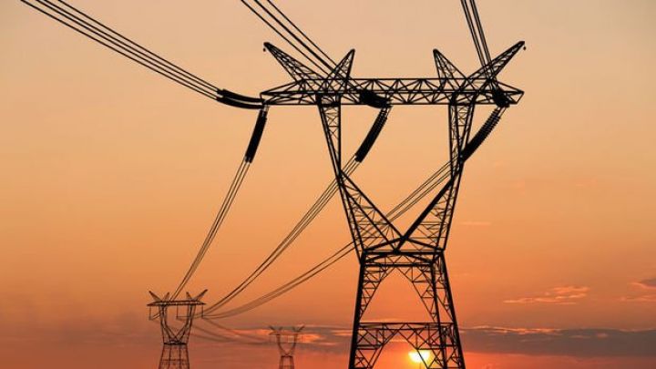 Azərbaycan bu il nə qədər elektrik enerjisi istehsal edəcək?