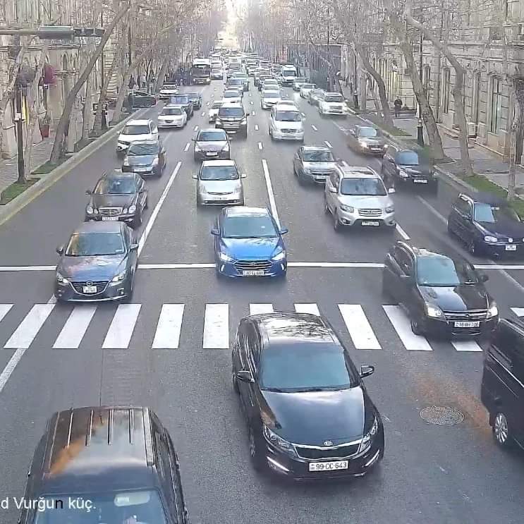 Bakıda hazırda sıxlıq müşahidə olunan yollar açıqlanıb