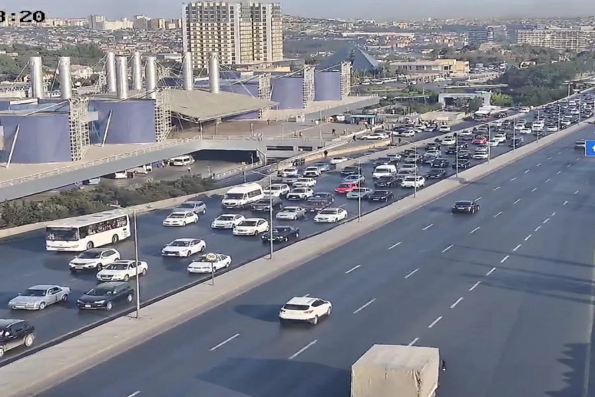 Bakıda sıxlıq müşahidə olunan yollar - SİYAHI