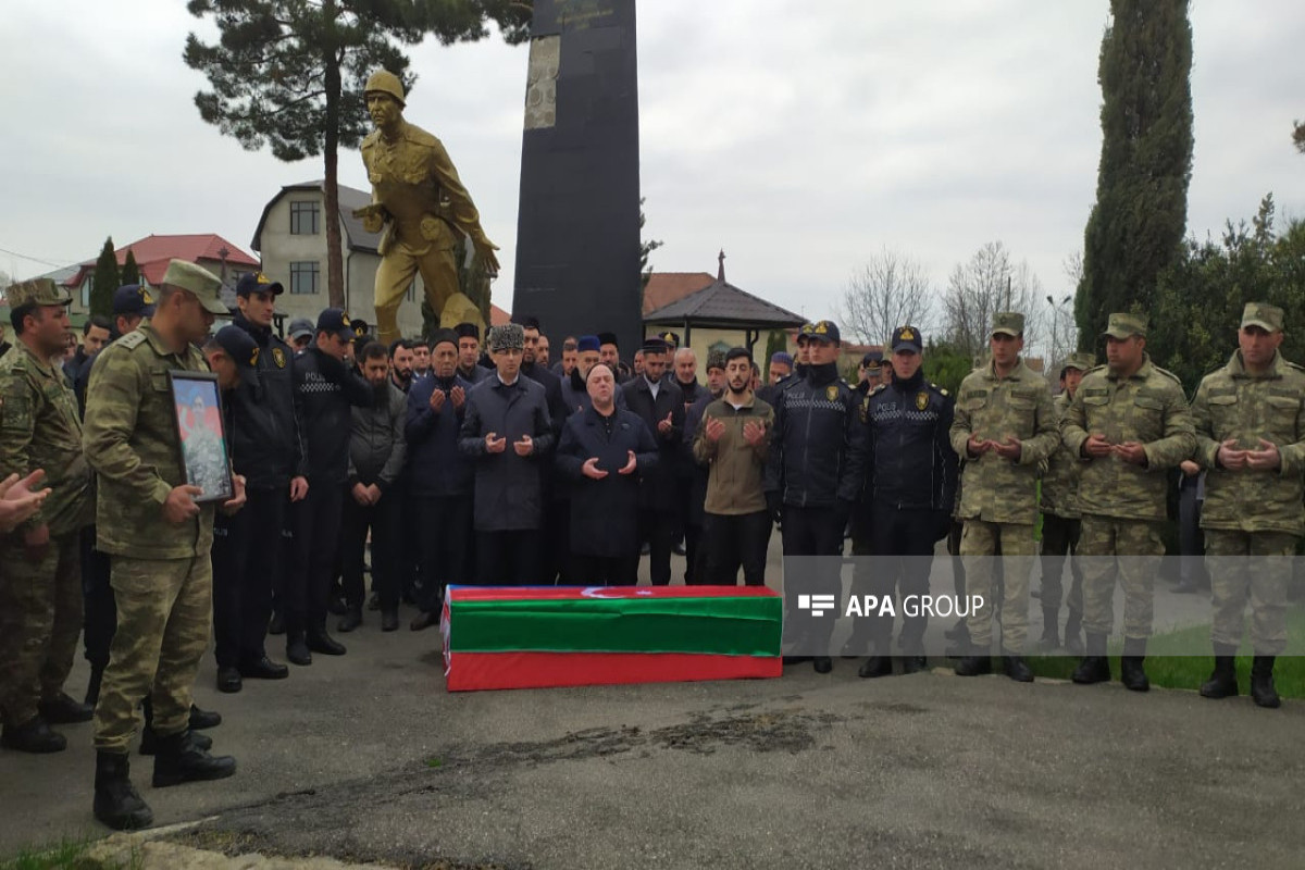 Azərbaycan Ordusunun təlimdə həlak olan hərbçisi dəfn olunub - FOTO