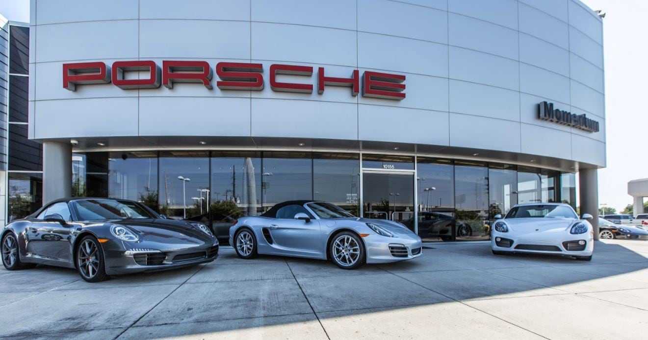 "Porsche"nin avtomobil satışı 7% azaldı