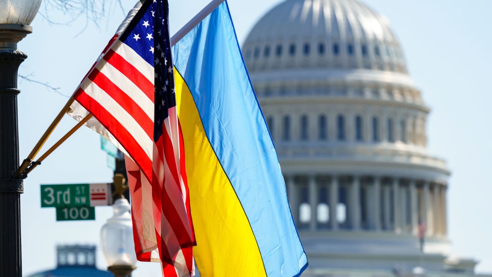 Ukrayna ABŞ-dən 34 hərbi yardım paketi alıb