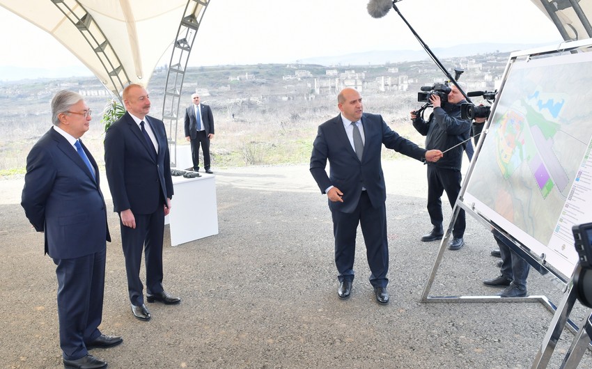 Qazaxıstan Prezidenti Füzuli şəhərinin Baş planı ilə tanış olub - YENİLƏNİB