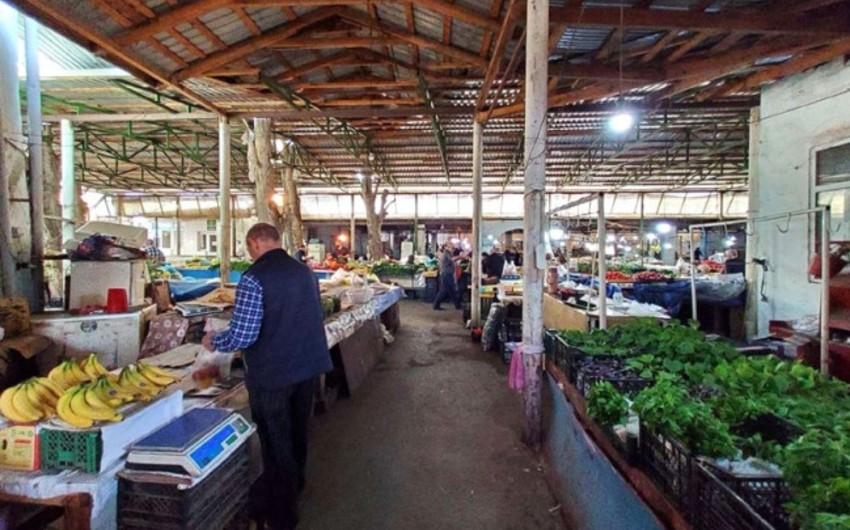 Bakıda bazarda ciddi nöqsanlar aşkarlanıb, bəzi məhsulların satışı dayandırıldı