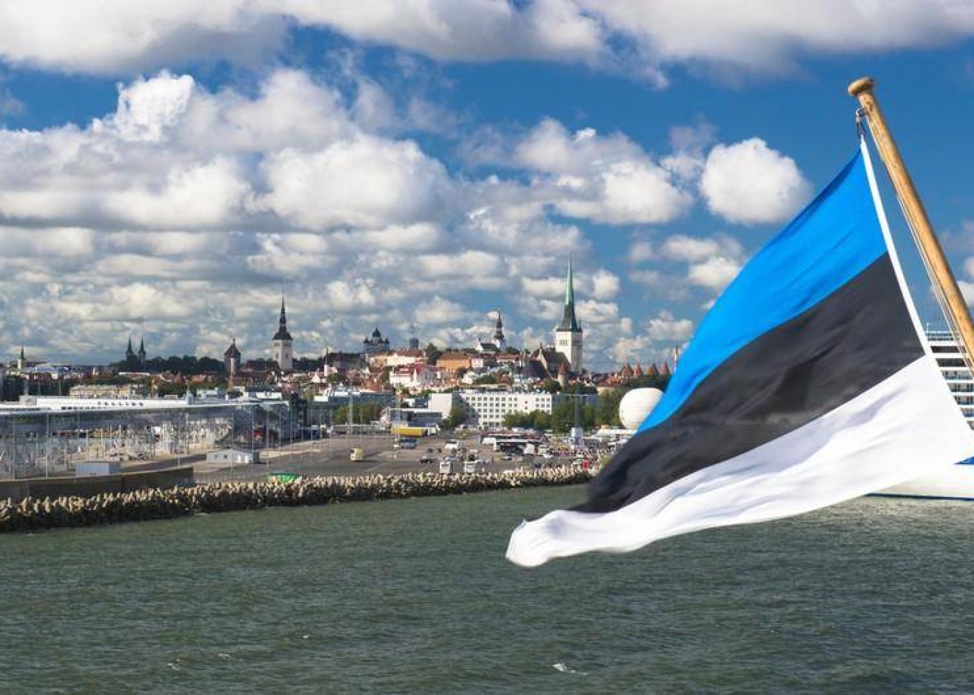 Estoniya Rusiya diplomatını ölkədən qovub