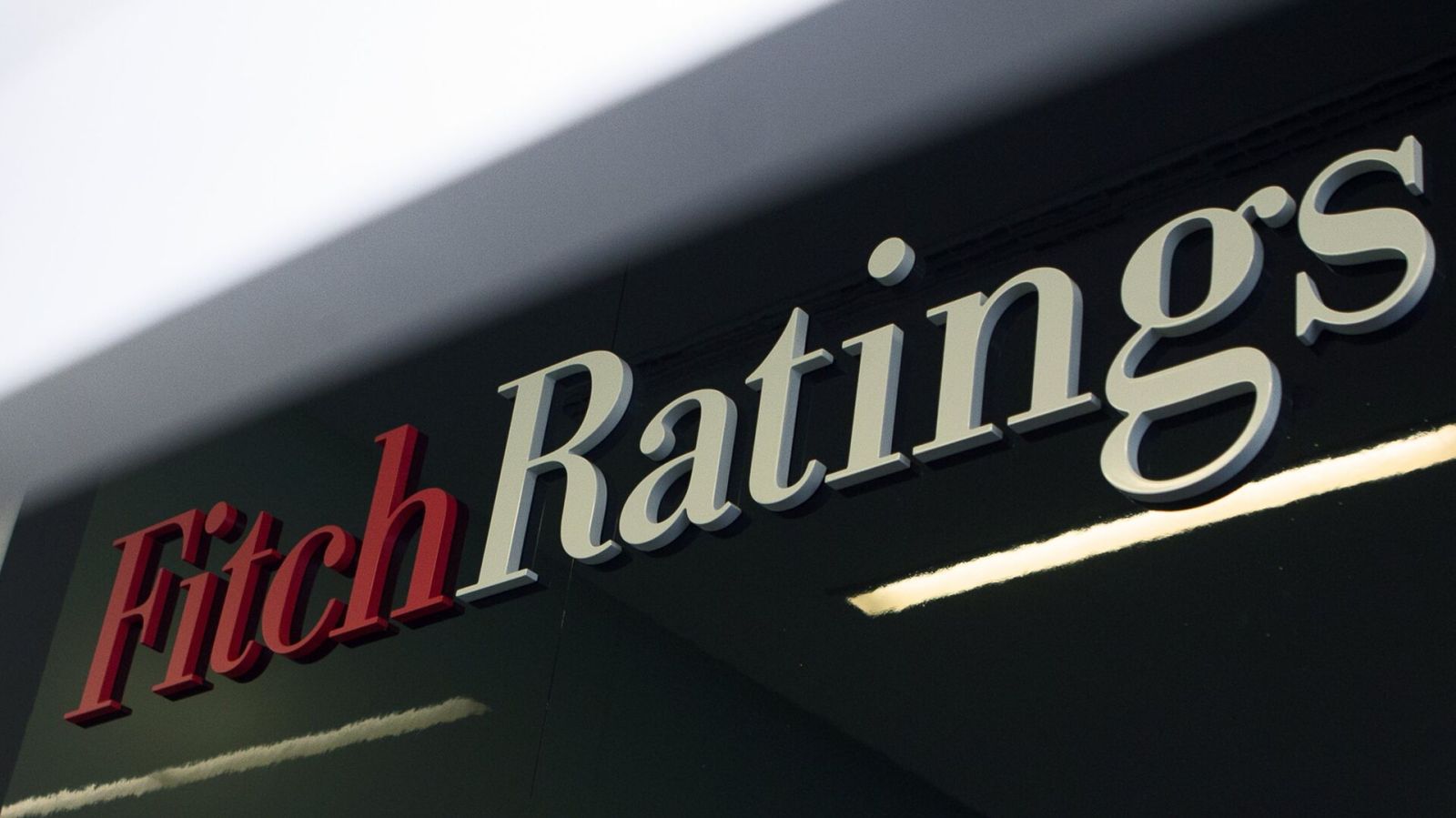 "Fitch Ratings": FED faiz dərəcələrini iki dəfə azaldacaq