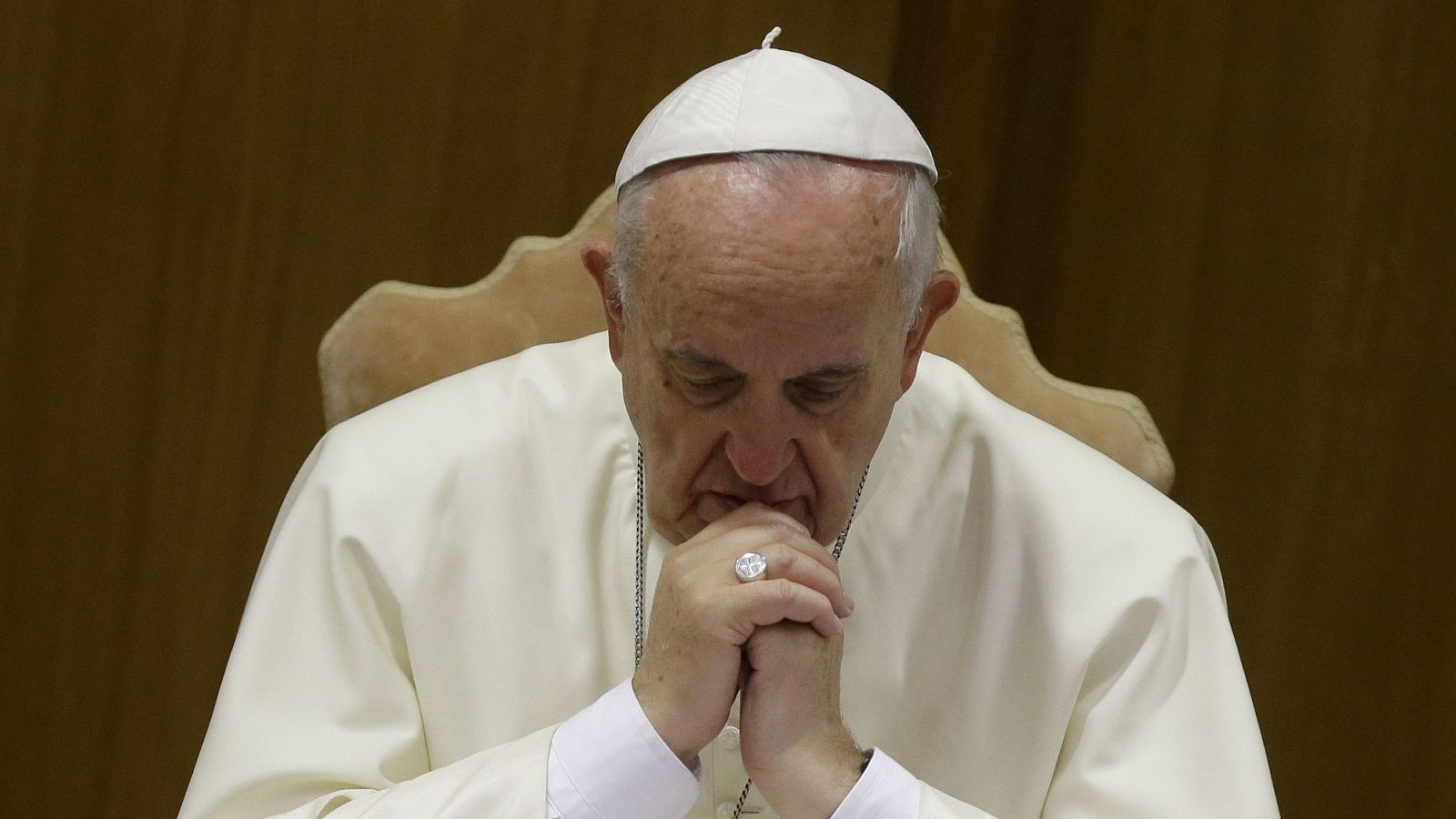 Papa Fransisk İrana başsağlığı verib