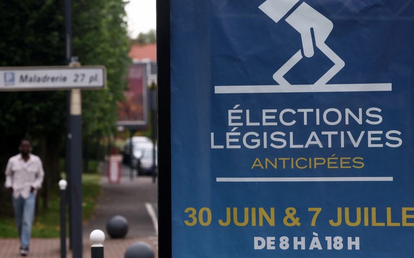 Fransada keçirilən seçkilərdə sağçı Milli Birlik partiyası liderlik edir