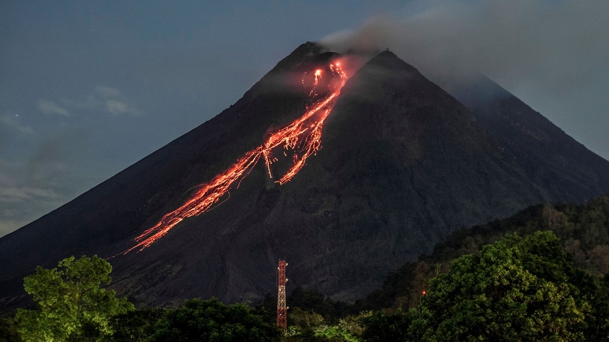 Bu ölkədə vulkan püskürməsi nəticəsində 11 nəfər ölüb