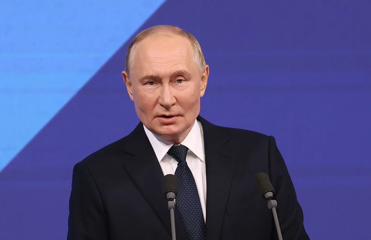 Putin: “34 ölkə BRİKS-ə qoşulmaq istəyir”