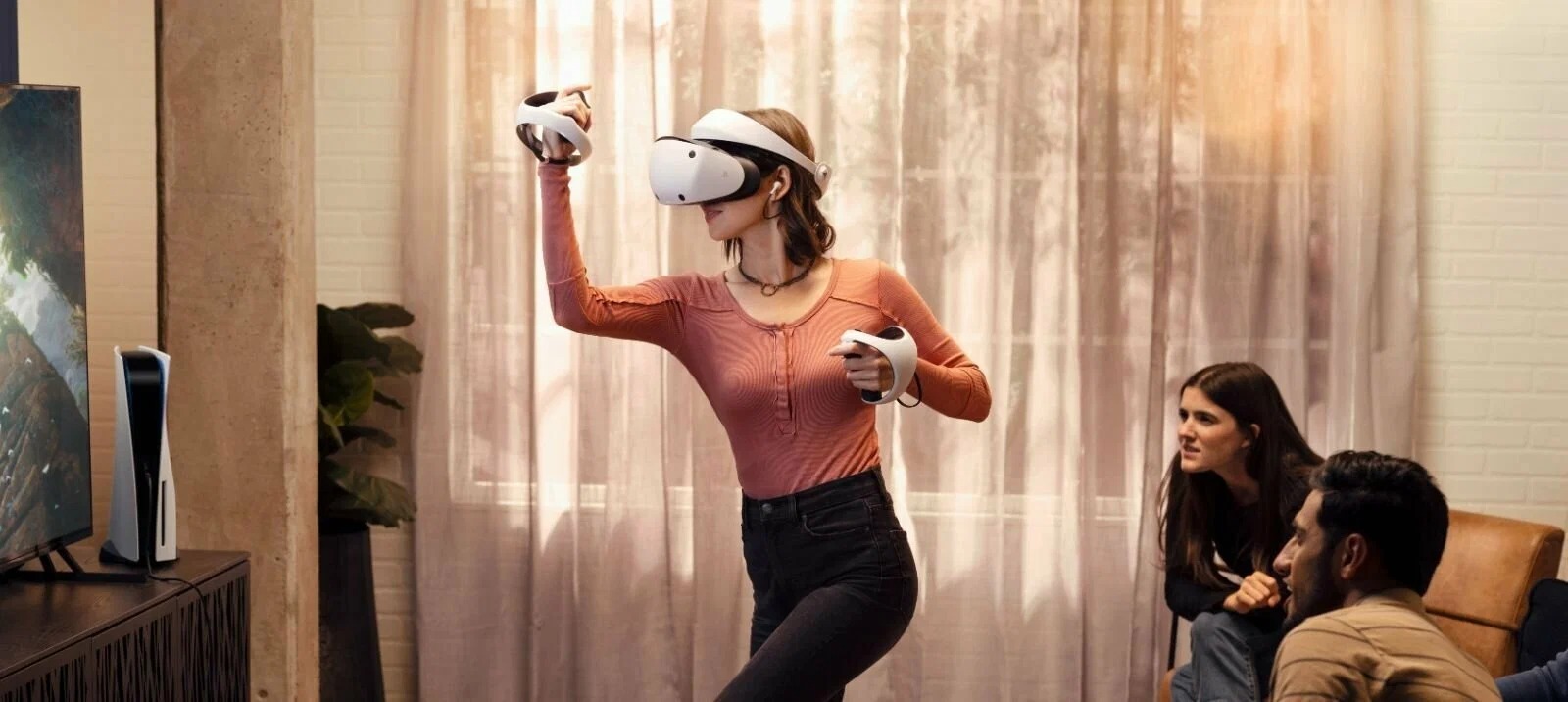 "Sony" "PlayStation VR 2" qulaqlıqlarından imtina etdi