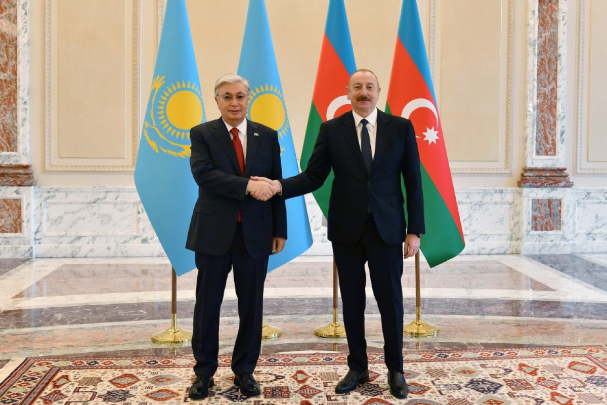 Qazaxıstan Prezidenti Azərbaycan liderini təbrik edib