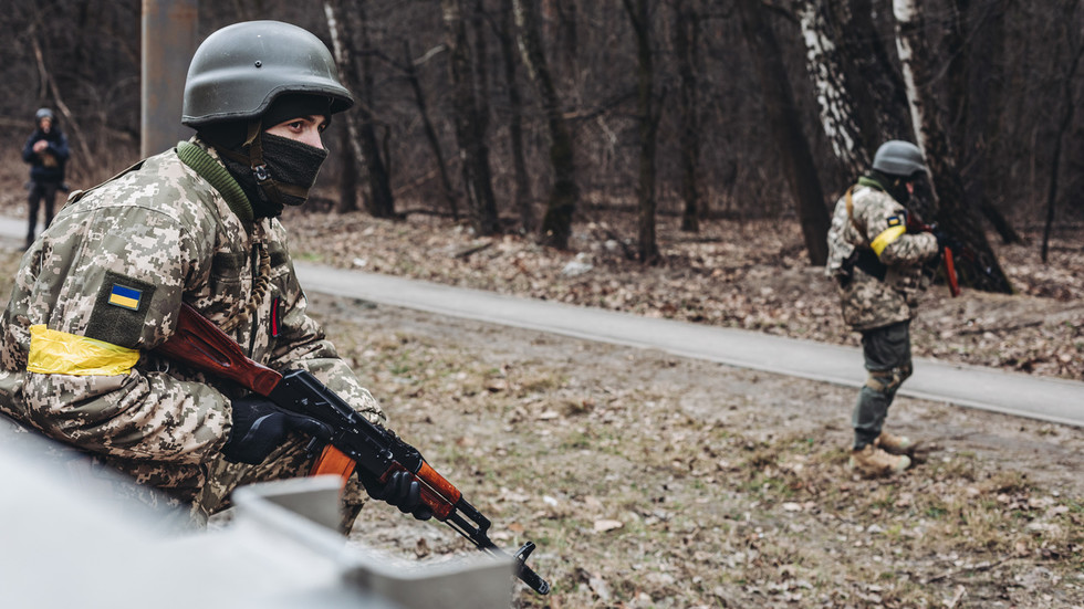 Ukrayna hərbi ehtiyaclara gündəlik xərclədiyi pulu açıqladı