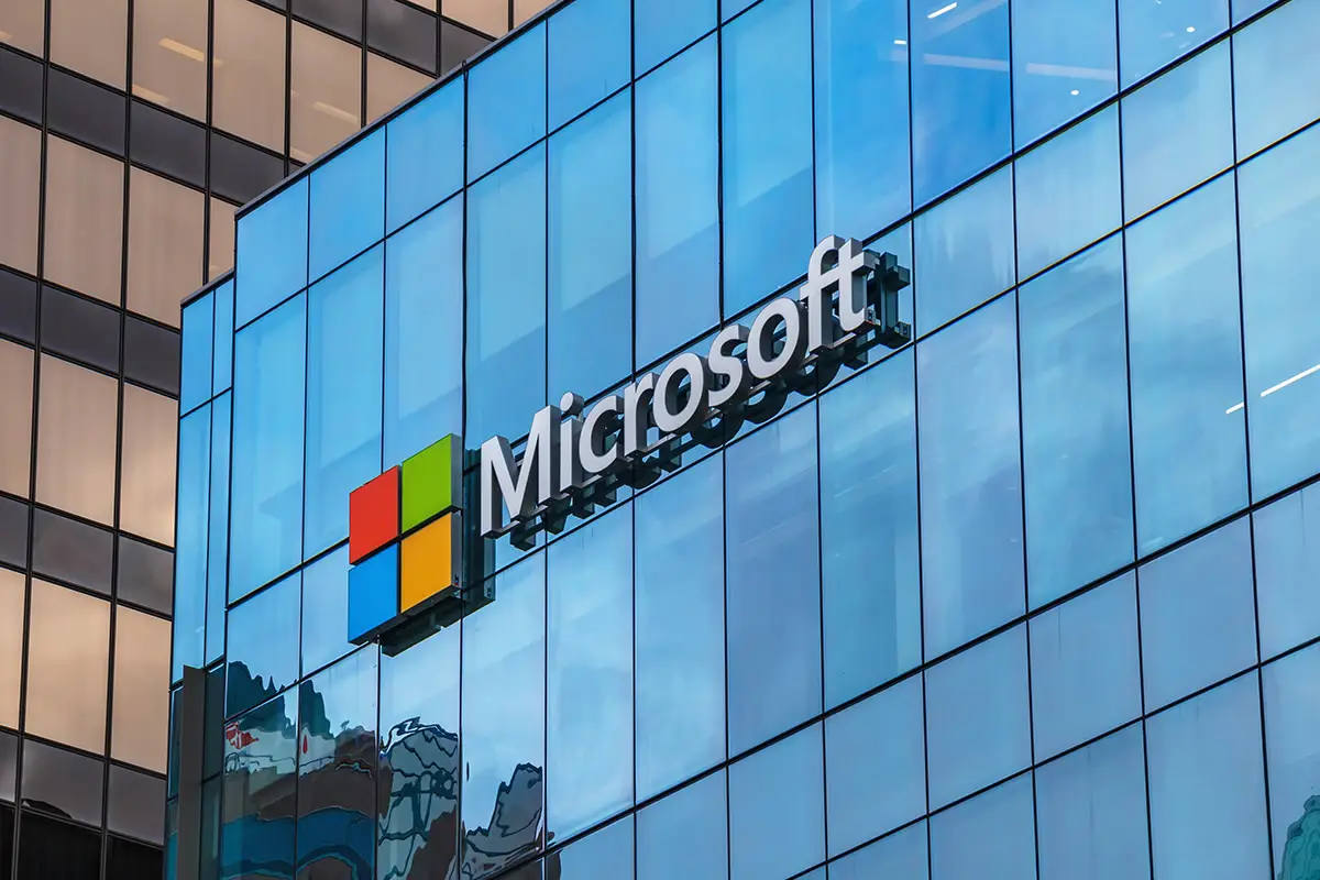 "Microsoft" 77 milyard dollar gəlir əldə edib