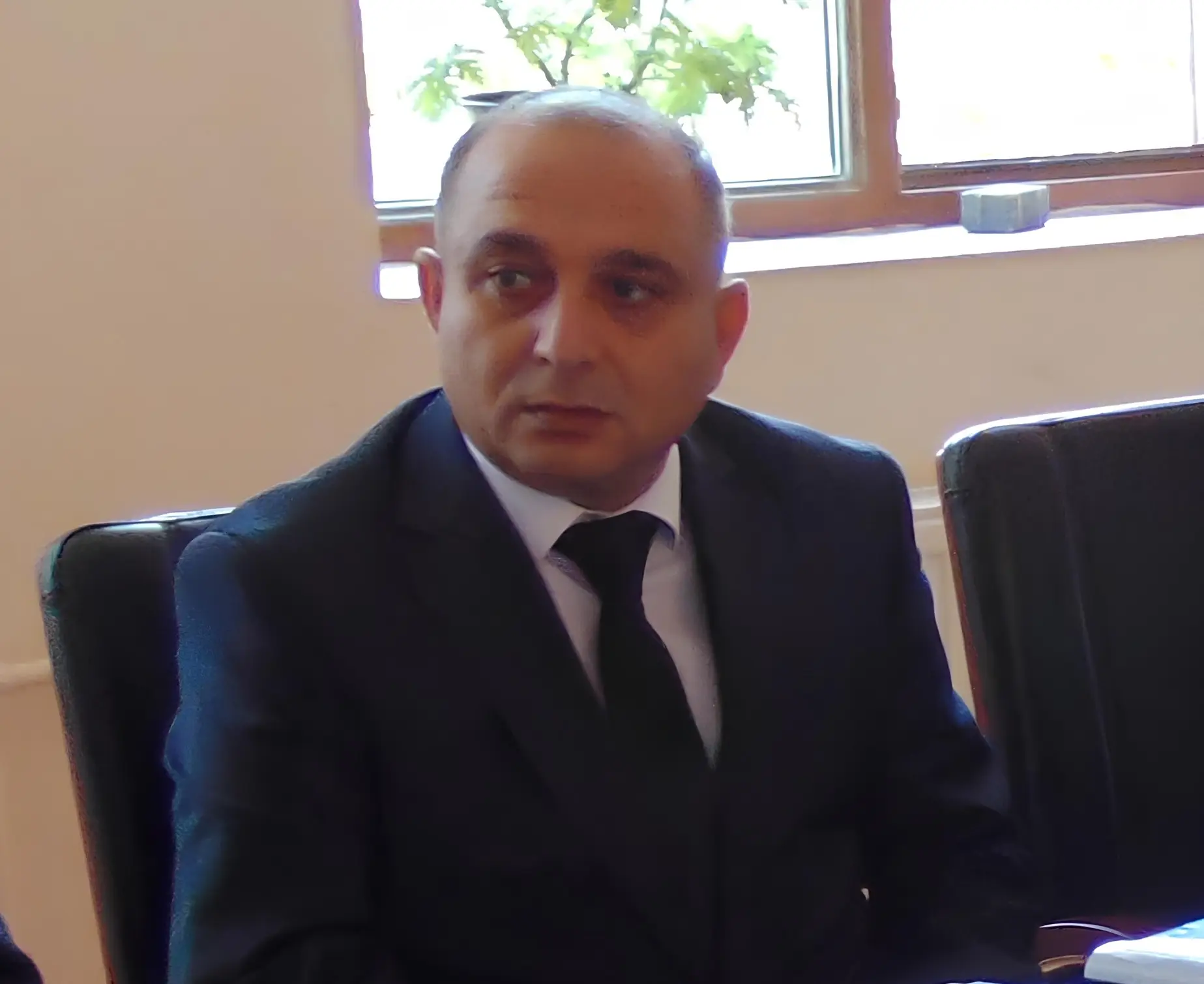 Azərbaycanda vəzifəli şəxs ürək tutmasından vəfat etdi