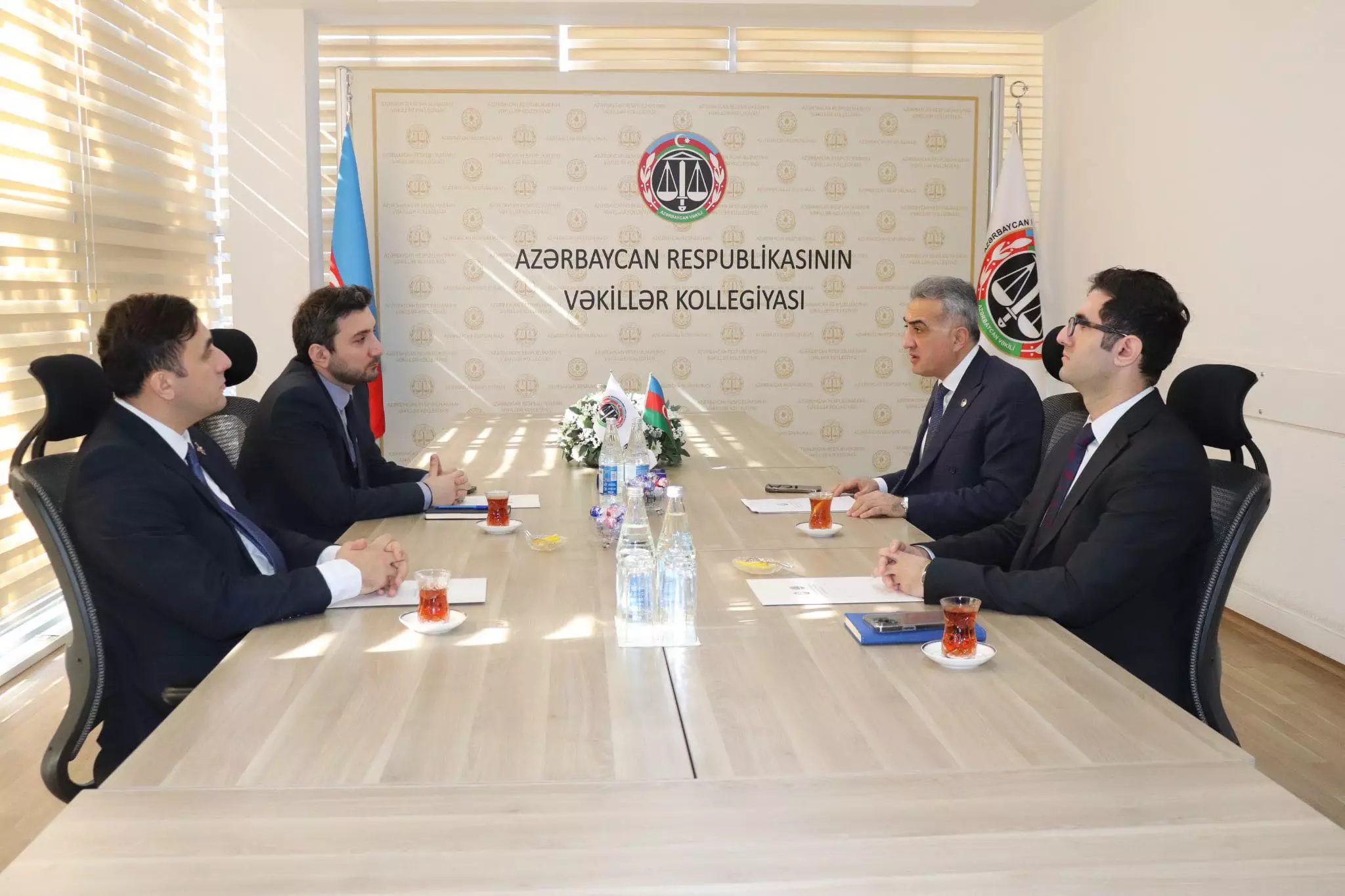Vəkillər Kollegiyasının sədri dördüncü “Yüksəliş” müsabiqəsinin qalibi ilə görüşüb - FOTO