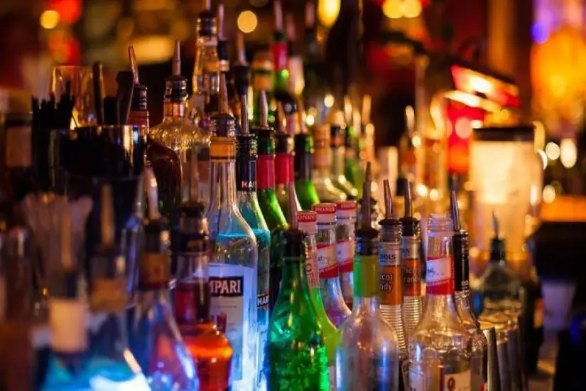 Alkoqollu içkilərin minimum satış qiyməti müəyyənləşdi - CƏDVƏL