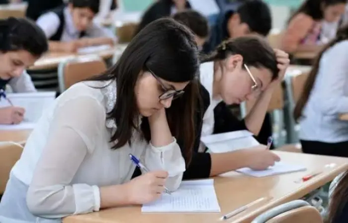 Ali məktəblərin boş qalan plan yerlərinə qəbulun nəticələri elan olundu