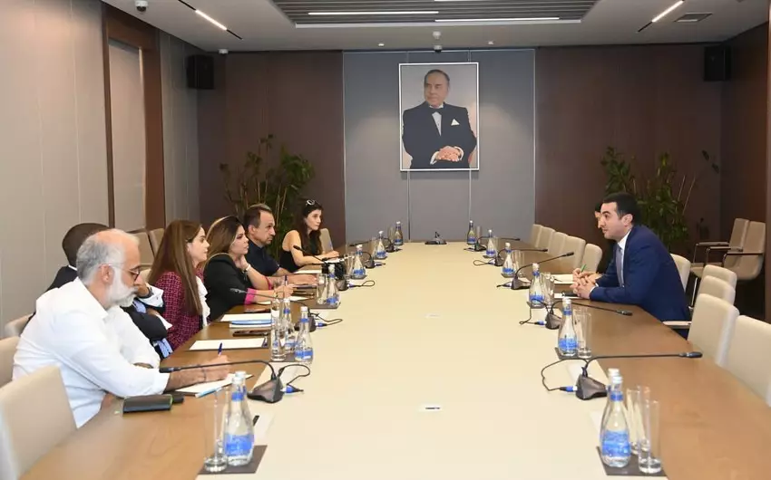 XİN sözçüsü ABŞ jurnalistlərini regiondakı vəziyyət barədə məlumatlandırıb