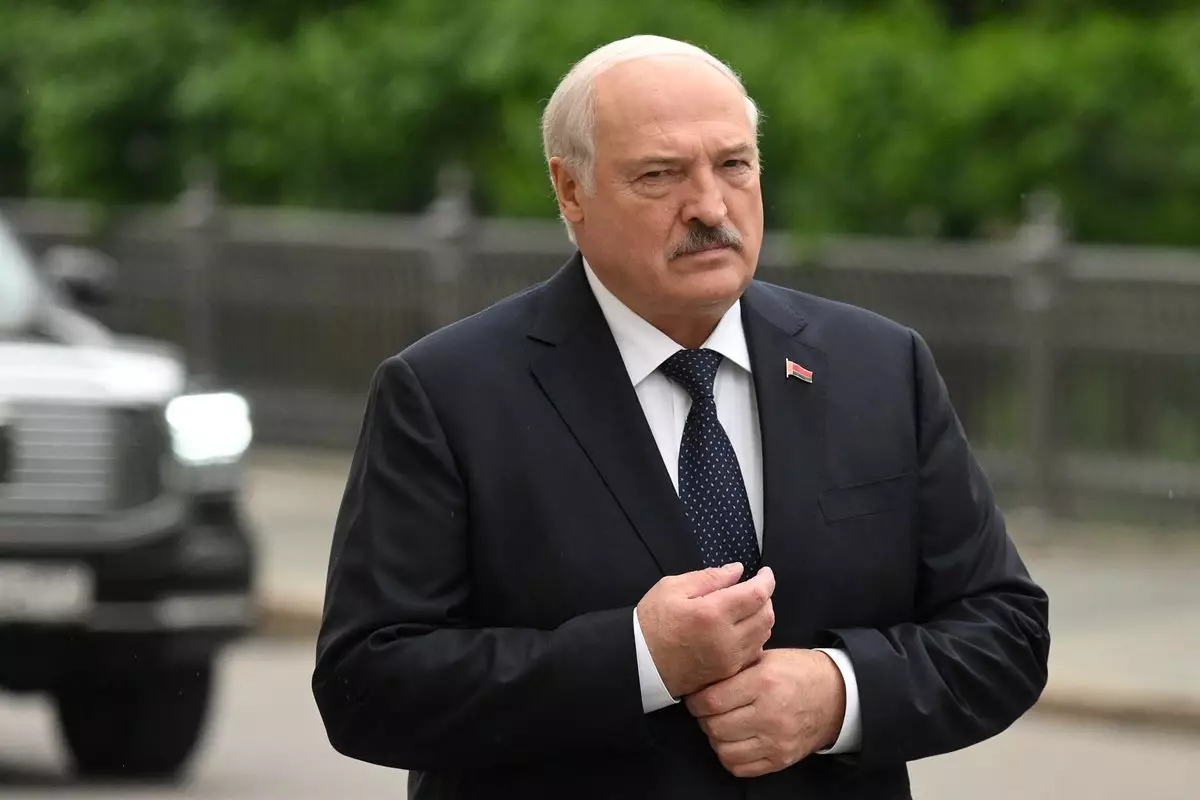 Lukaşenko Rusiyaya rəsmi səfərə gedib