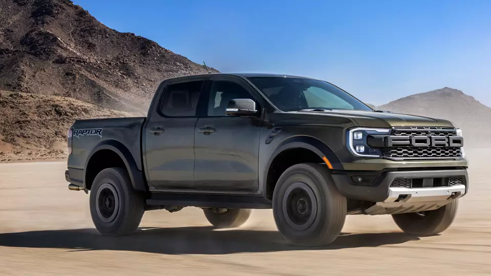 "Ford" 40 milyard dollar gəlir əldə etdi