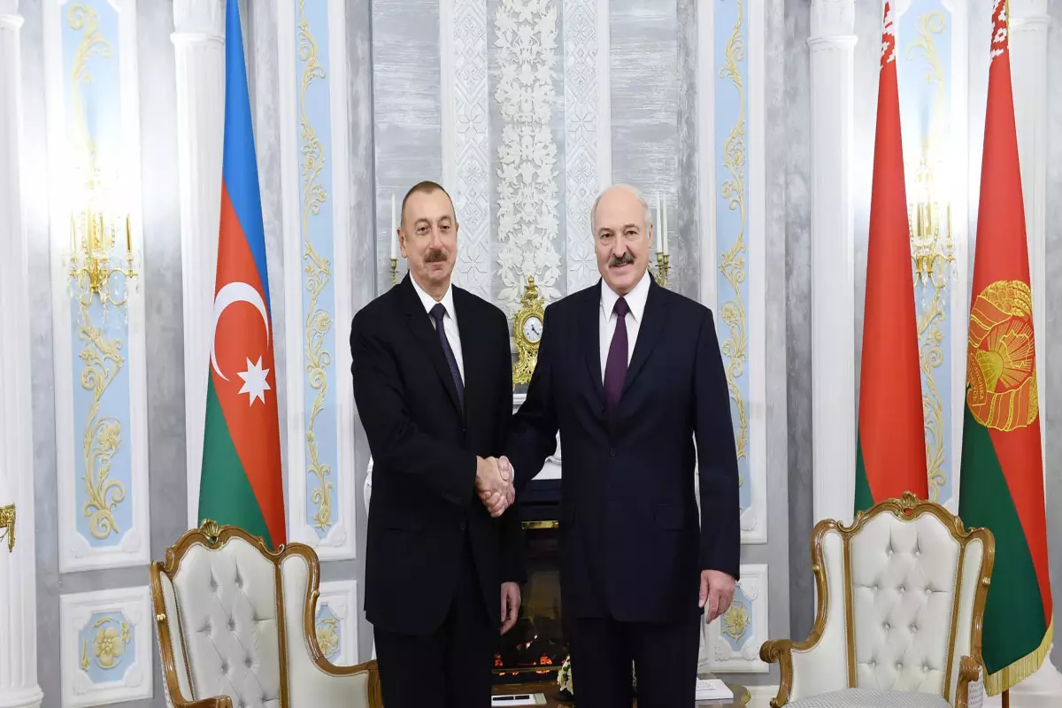Lukaşenko Azərbaycan dövlət başçısını təbrik edib