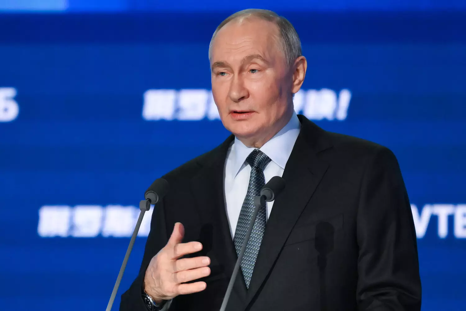 Putin Çin avtomobillərinin keyfiyyətindən danışıb