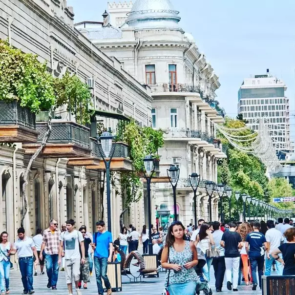 Çindən Azərbaycana gələnlərin sayı 70% artıb