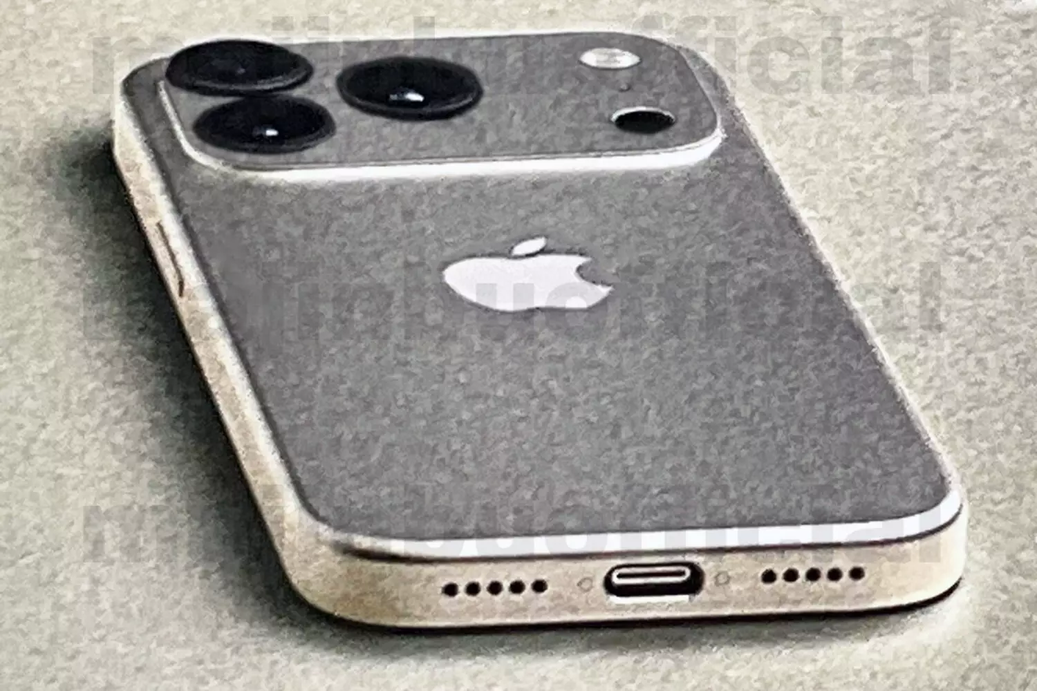 iPhone 17 Pro-nun ilk şəkli yayımlandı