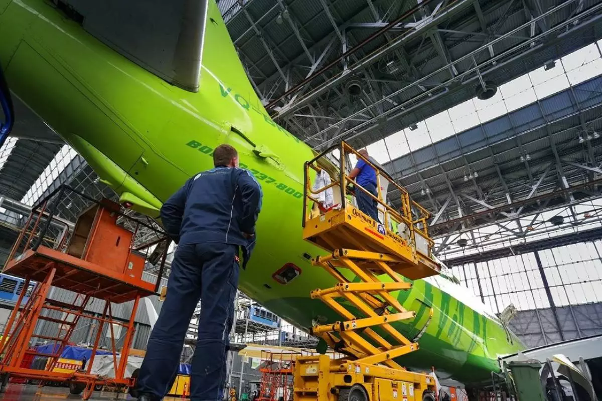 "Boeing" 2 mindən çox işçisini ixtisar edəcək