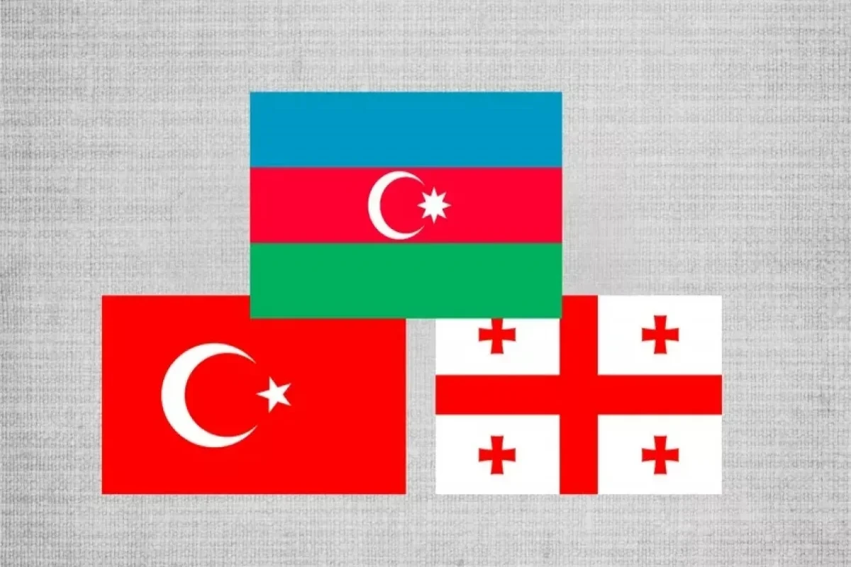 Türkiyə-Gürcüstan və Azərbaycan müdafiə nazirləri müzakirə aparıb
