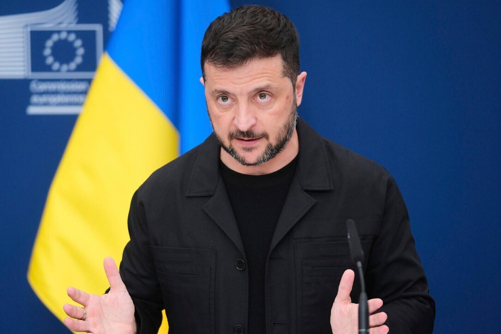Zelenski: Ukrayna ərazi güzəştlərinə getməyəcək