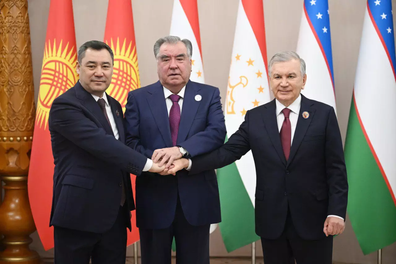 Tacikistan, Özbəkistan və Qırğızıstan liderləri sərhəd razılaşmasını imzaladı - FOTO