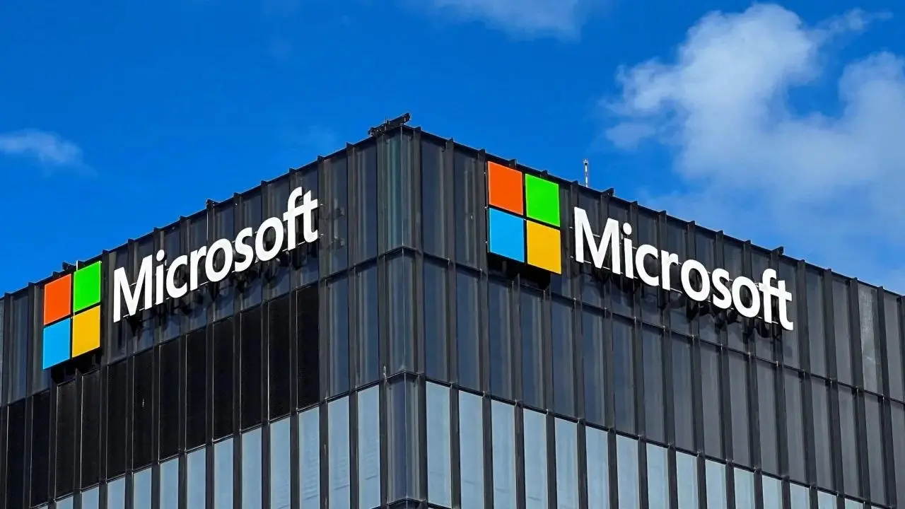 “Microsoft” xalis mənfəətini 24% artırıb