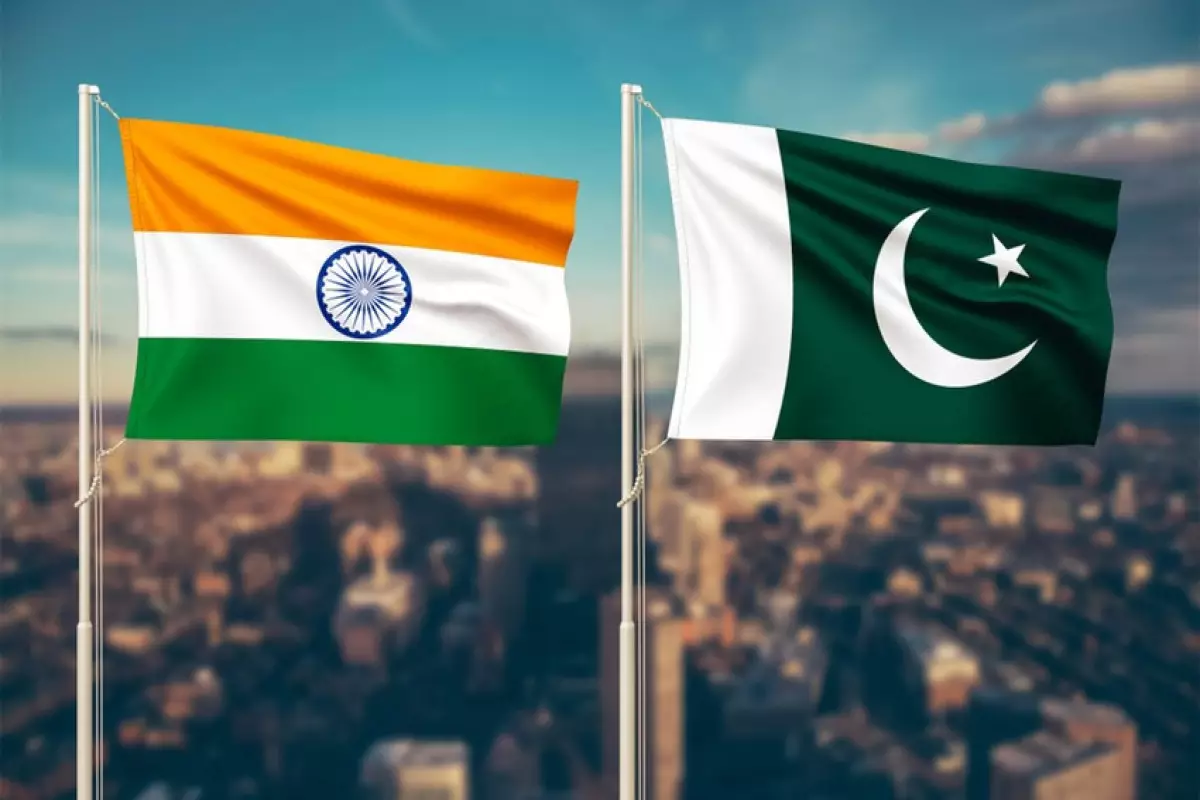 Pakistan və Hindistan qoşunlarını sülh dövründəki mövqelərə çəkir