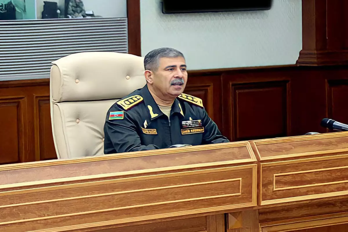 Zakir Həsənov Ermənistan tərəfindən istənilən təxribata qarşı çevik reaksiya ilə bağlı tapşırıqlar verib